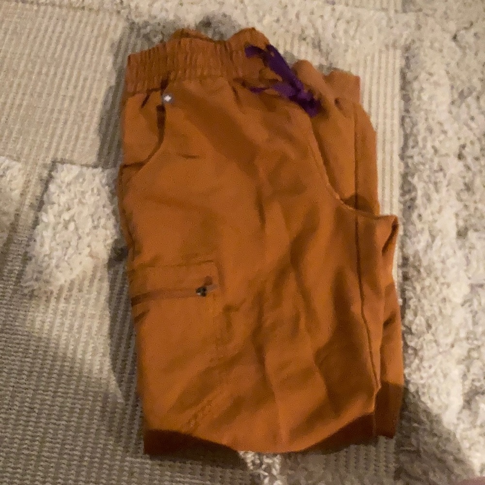 figs high waisted Zamora scrub bottoms size XS